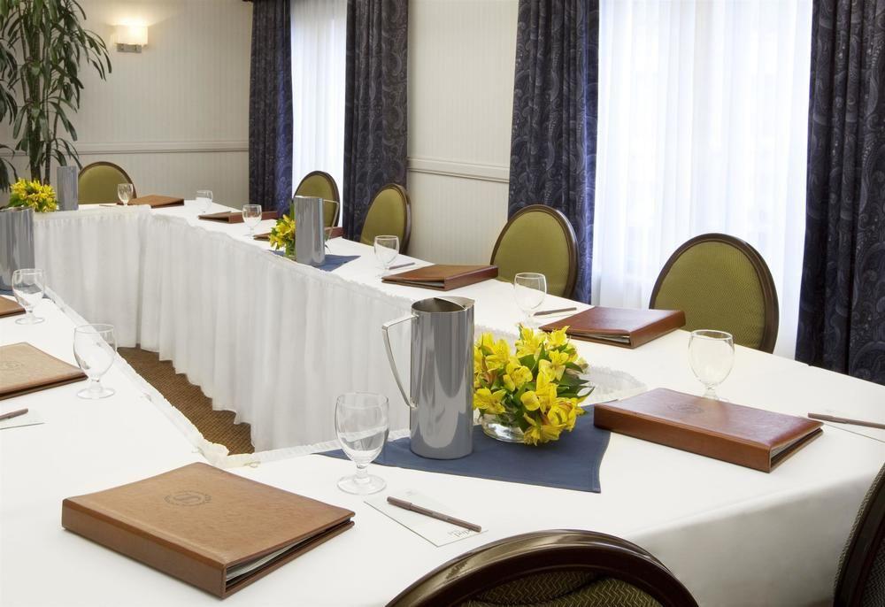 Sheraton Suites Columbus Worthington Екстериор снимка