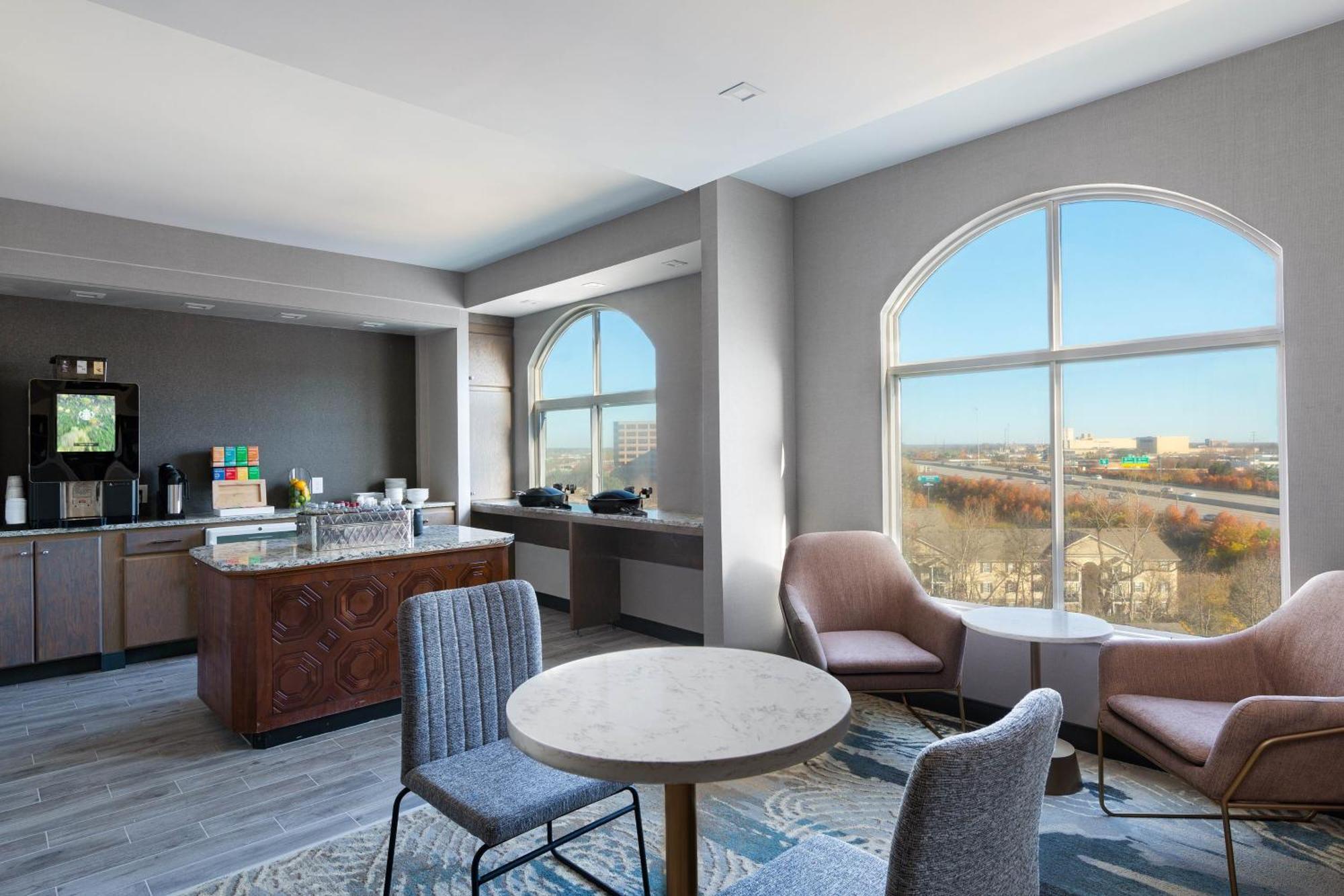 Sheraton Suites Columbus Worthington Екстериор снимка