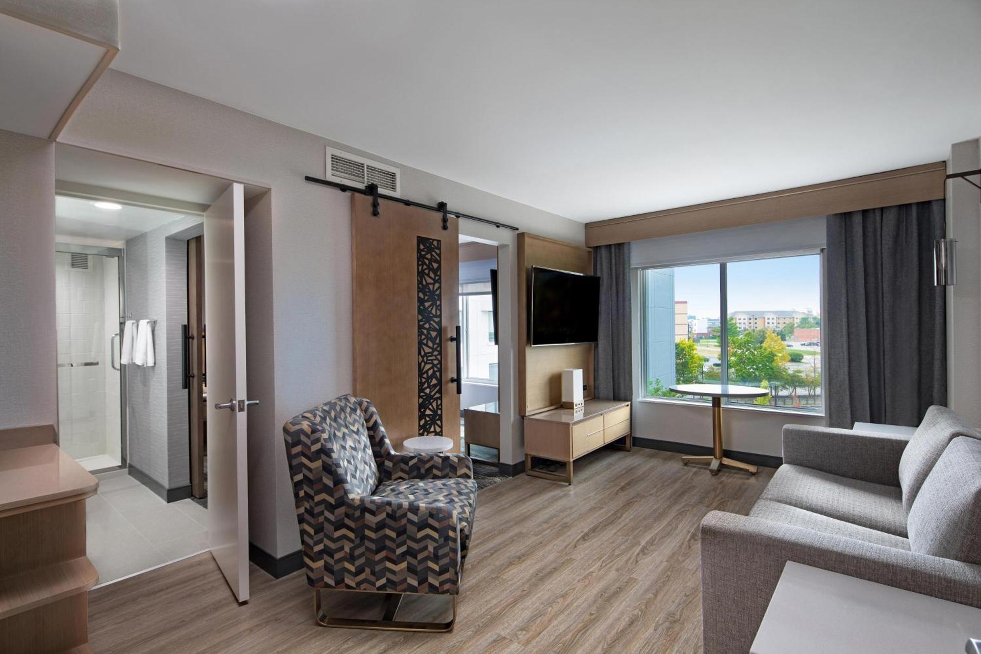 Sheraton Suites Columbus Worthington Екстериор снимка