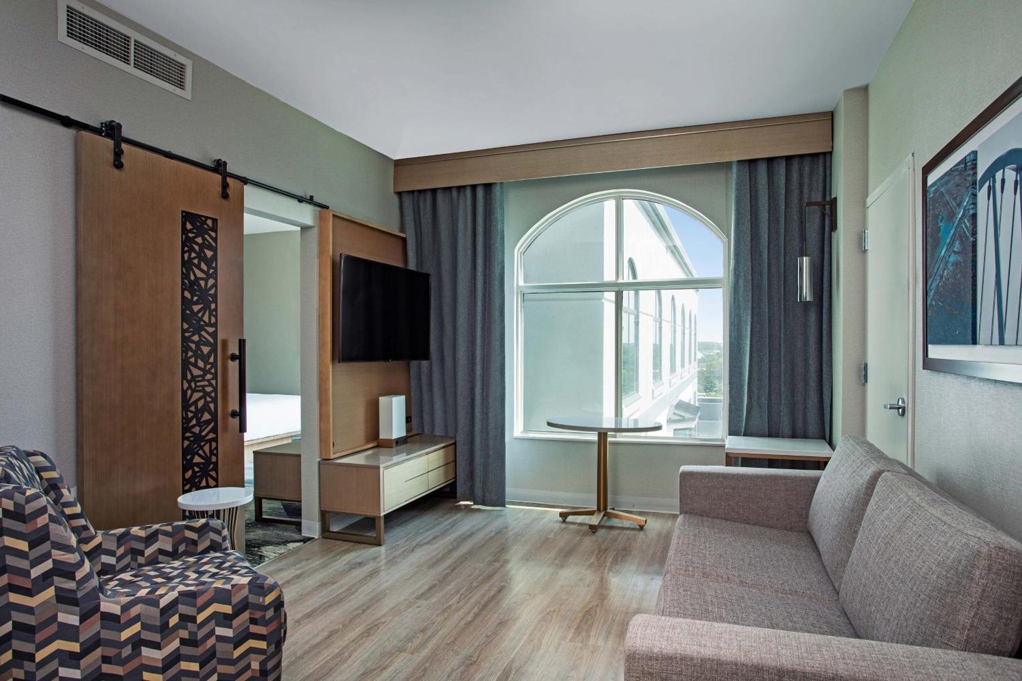 Sheraton Suites Columbus Worthington Екстериор снимка
