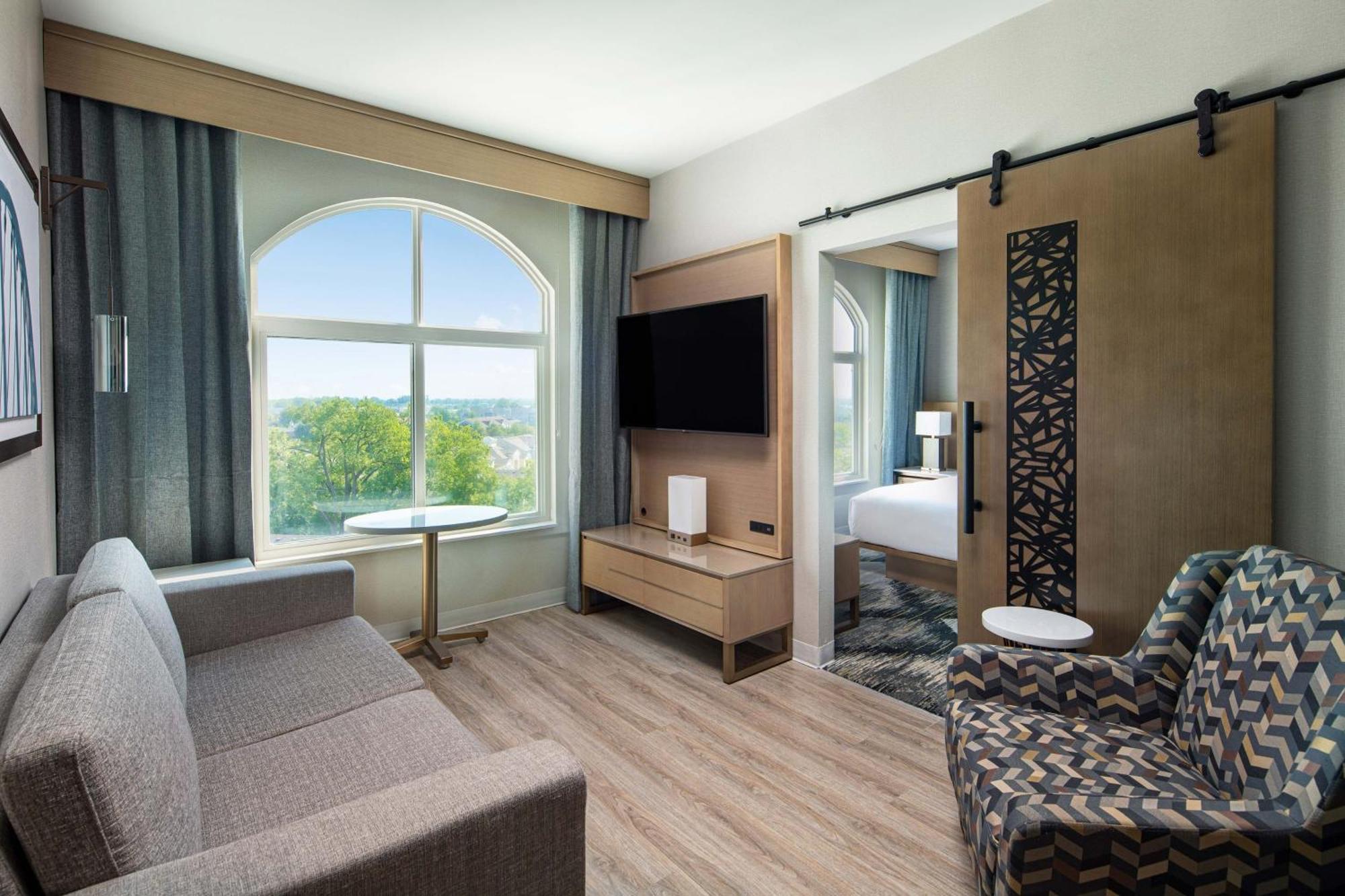 Sheraton Suites Columbus Worthington Екстериор снимка